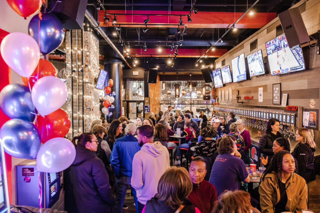 Sports Bar Cleveland – Whistle Taproom with TVs, food, drinks, and game-day atmosphere.